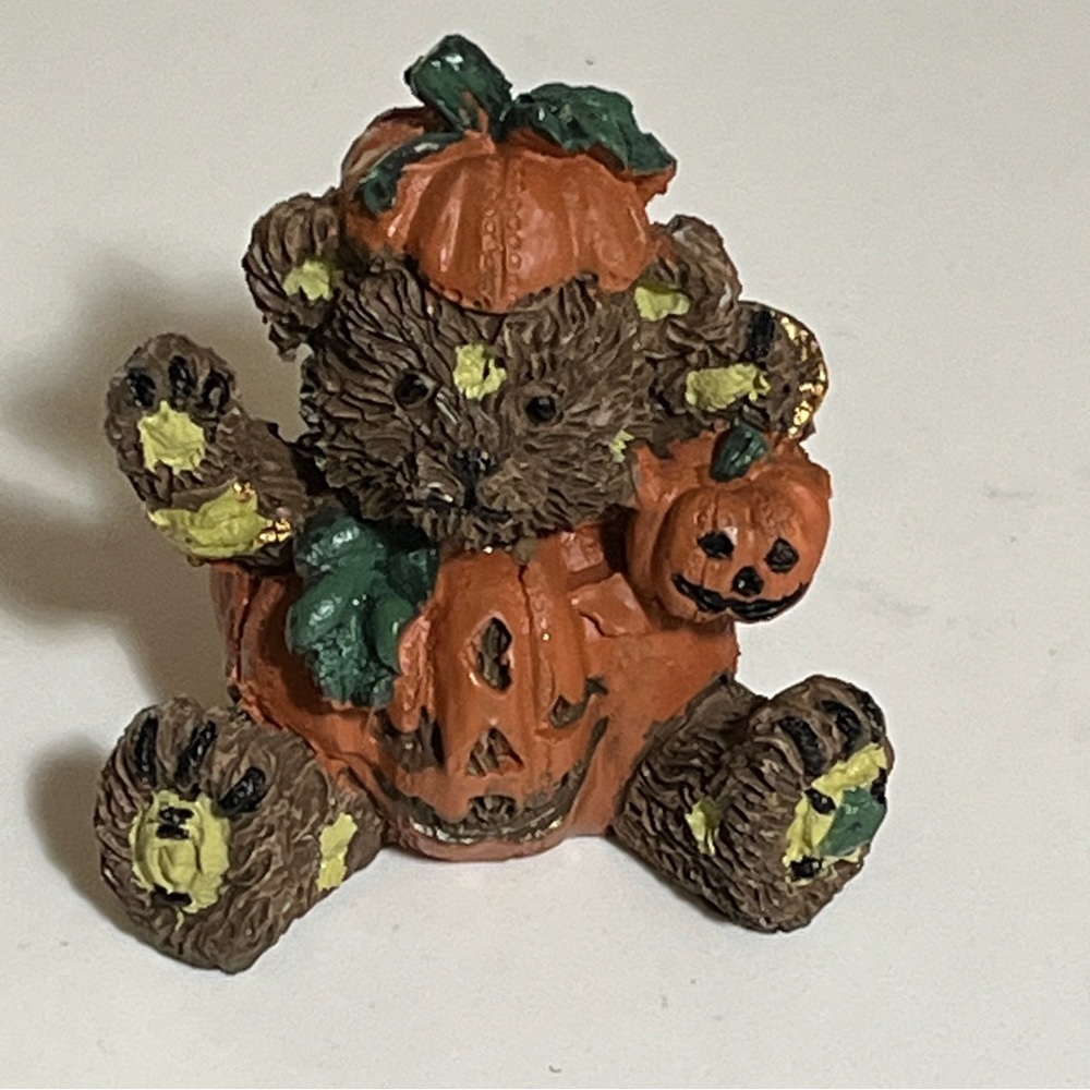 Vintage Halloween House of Lloyd Jack o’ Lantern Bear Figurine